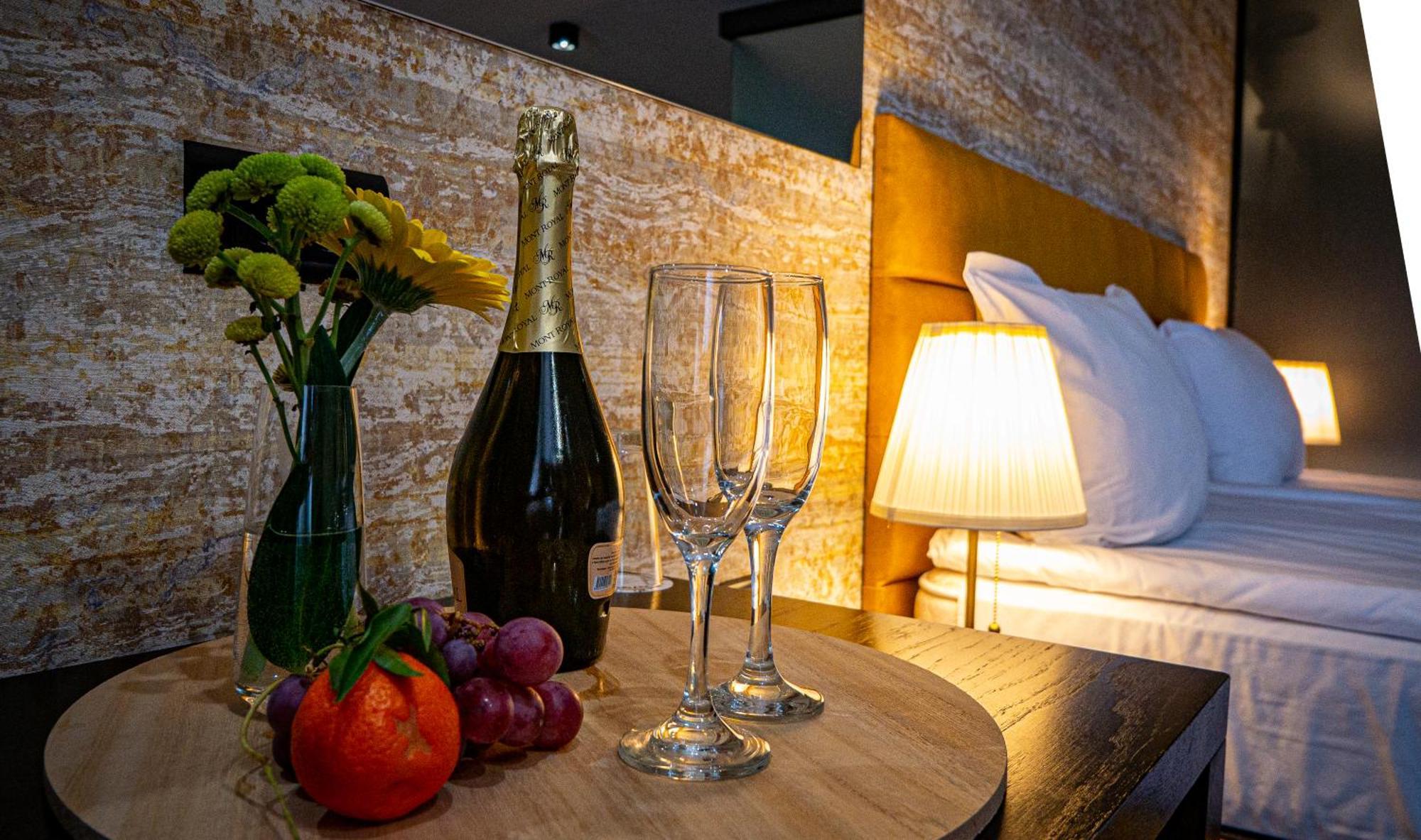 Riverside Boutique 4*